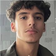 Étudiant en langue étrangères en première année (ULCO)